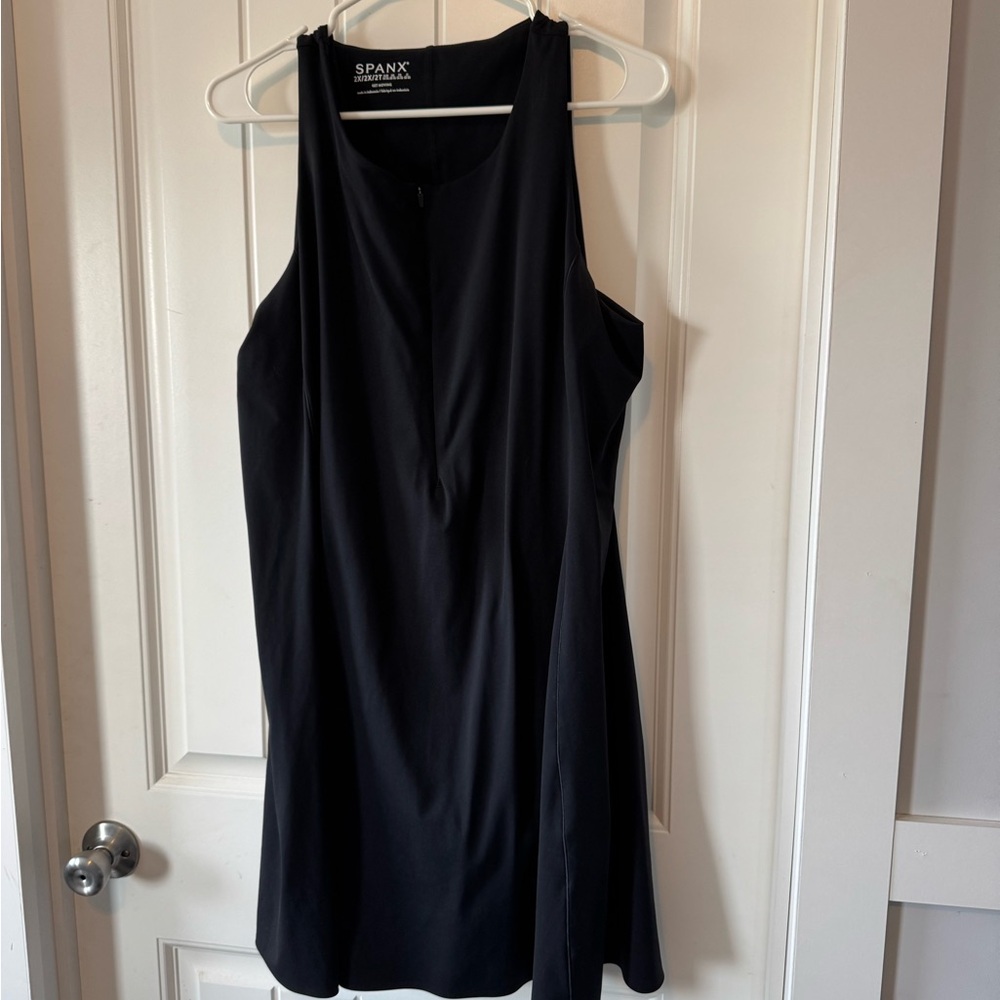 SPANX Black Sleeveless Shift Dress